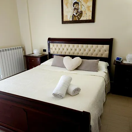 La Casa Di Ady Apartment *